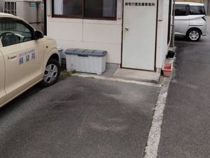 事業所入口の外観  