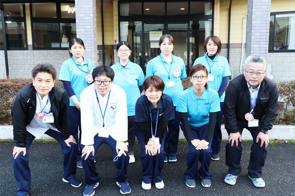 職員の集合写真