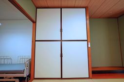 和風の落ち着いた居室