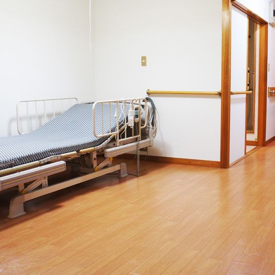 手すりのある居室