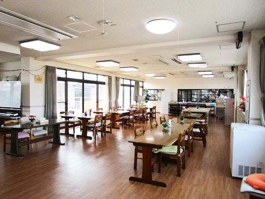 明るい食堂