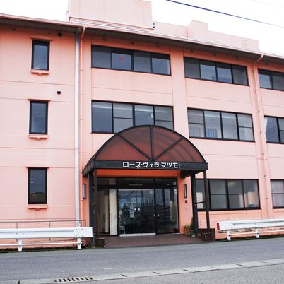 大きな建物の入り口