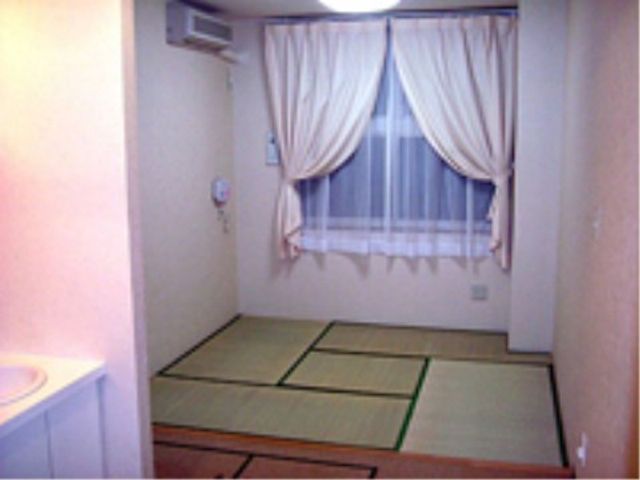 整備された和室の居室 居室 心安らぐ和室を提供するお仕事。きれいな居室で、利用者様の快適な毎日をサポートしませんか。