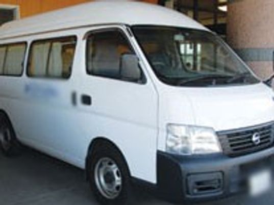 施設送迎車両
