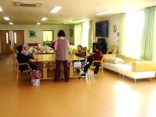 デイサービスセンター やすらぎの外観