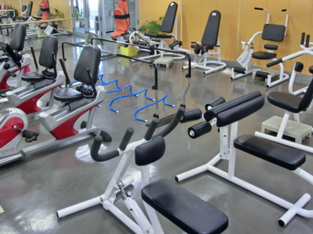 トレーニング設備の部屋 機能訓練室 充実したトレーニング機器が整っています。利用者の健康維持をしっかりサポートします。