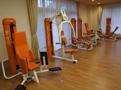 運動器具が並ぶ部屋