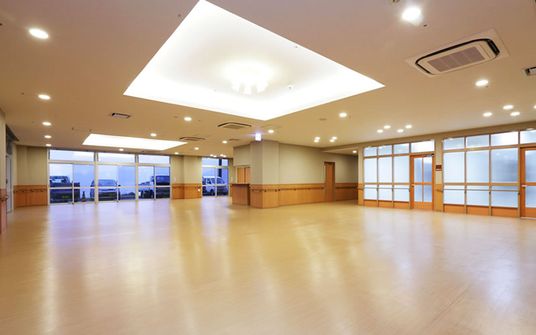 明るい広い部屋