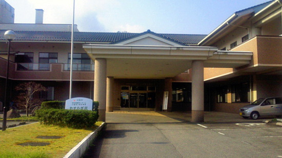 中津市 特別養護老人ホーム やすらぎ荘の外観