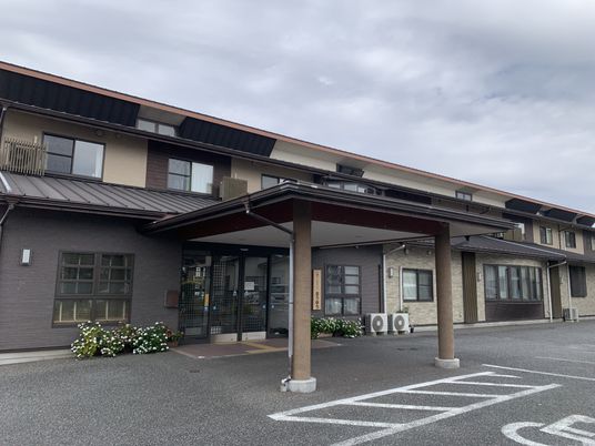 建物のエントランス