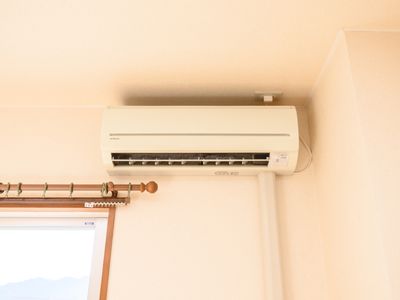 壁掛け型エアコンの部屋