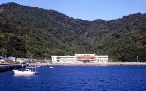 海沿いの建物