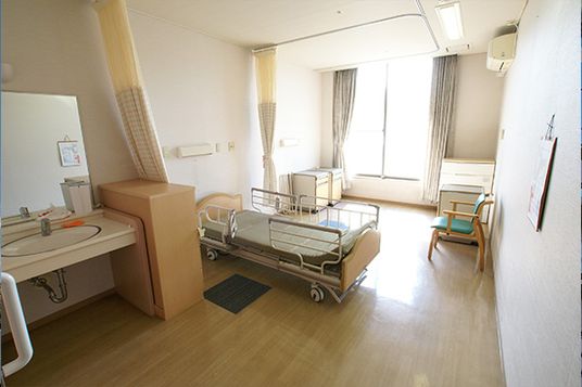 自然光が差し込む居室
