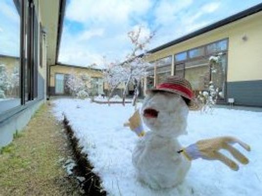 雪の庭  