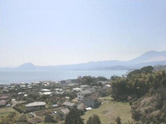 海と山の景色が広がる眺望