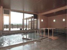 ゆったり広い浴室空間