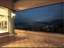 夜景を望むテラス