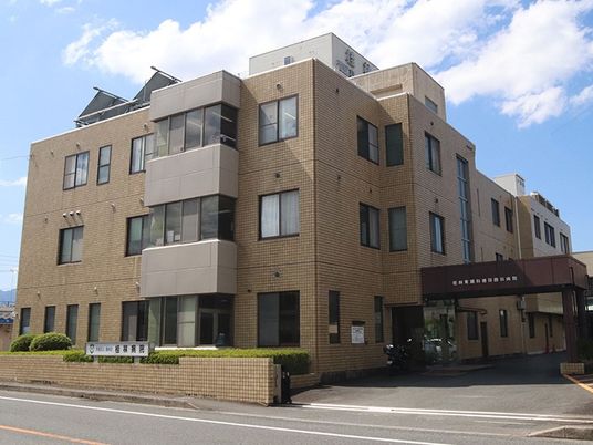 外観の建物正面  