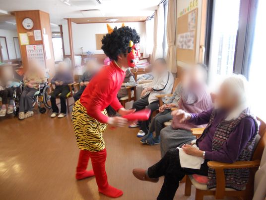 楽しげな催しの居室