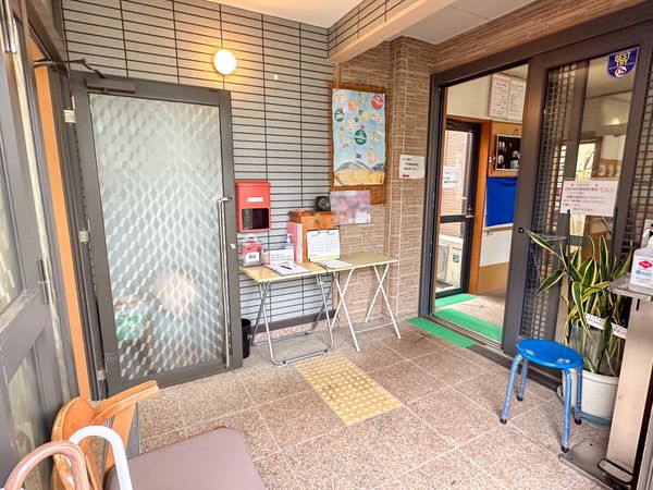 明るい訪問スペース