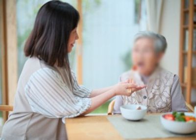 自然光の入る明るい部屋