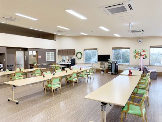 明るい食堂  