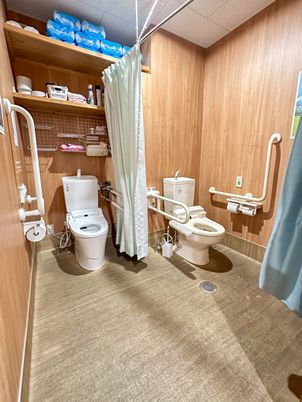 手すり付きトイレ施設
