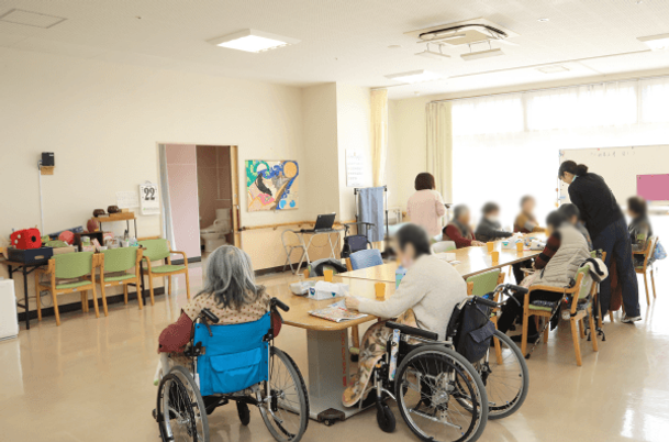 広々とした多目的室