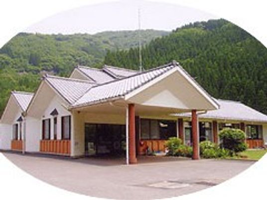 山あいの平屋外観  