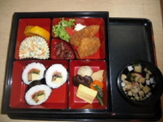 和風のバランス食事セット