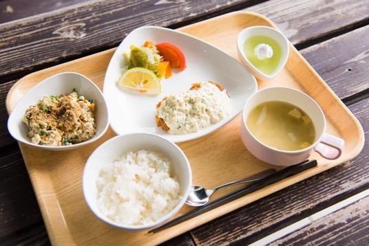 おいしい料理が楽しめる食堂