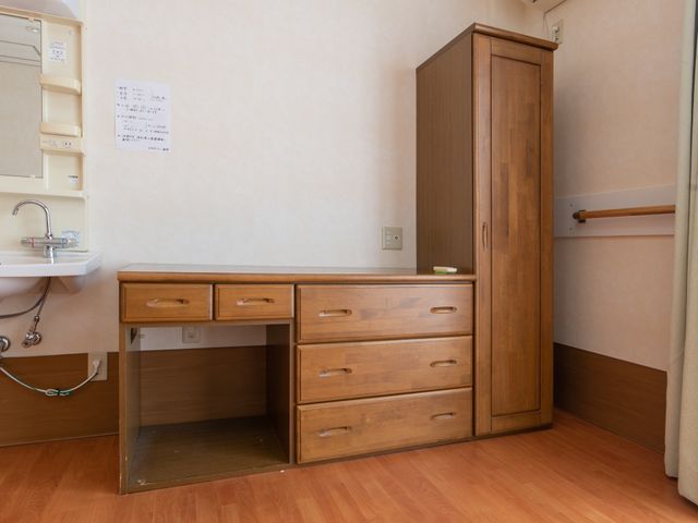 居室の家具と設備
