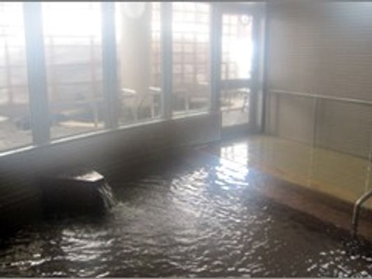 明るい浴室  