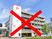 駐車場付き建物外観  