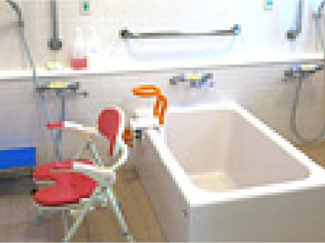 設備が整った浴室 浴室   手すり付きで安全に配慮された入浴設備です。介助がしやすく、安心して働ける環境です。