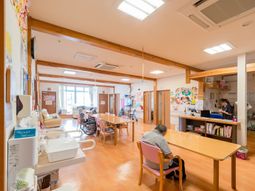 暖かみのある多目的室