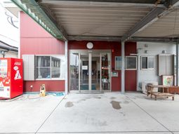 エントランスの明るいイメージ