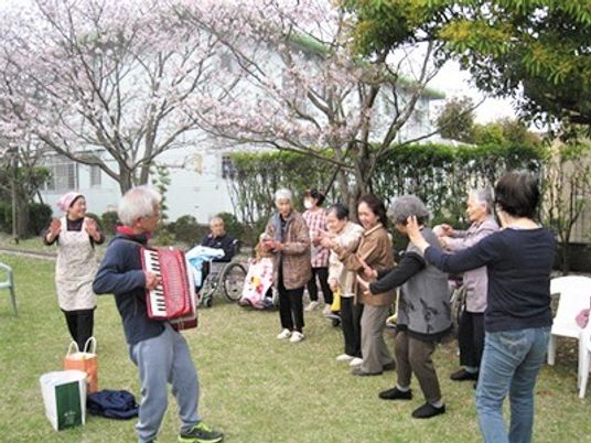 庭で楽しむ憩暇時間