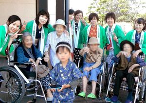 和やかな交流の様子  