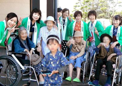 和やかな交流の様子  