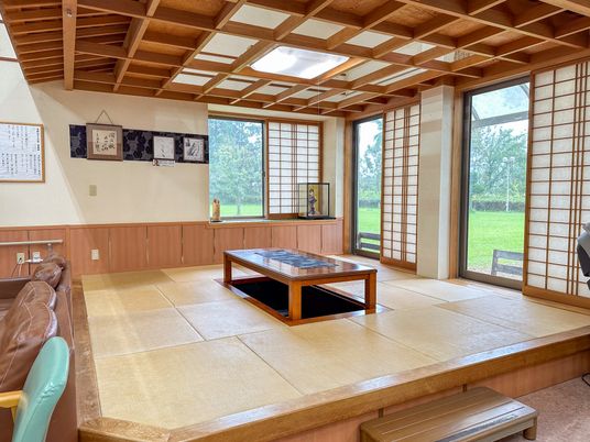 落ち着いた雰囲気の和室