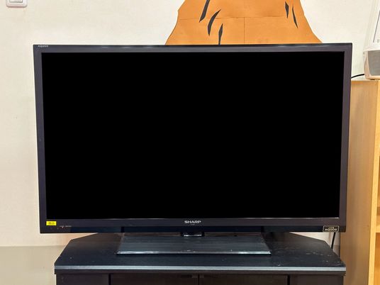 共有スペースの大型テレビ