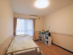 整理された広々居室