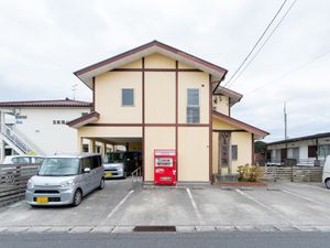 外観の建物全体像