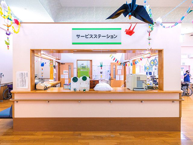 にぎやかなサービスステーション
