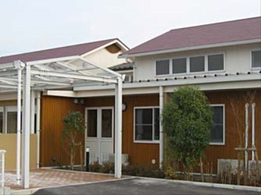 アットホームな施設の外観