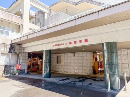 広々としたエントランス
