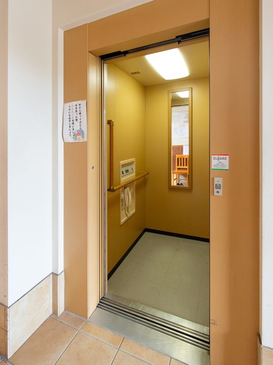 バリアフリーなエレベーター