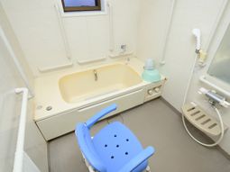 バリアフリーの浴室
