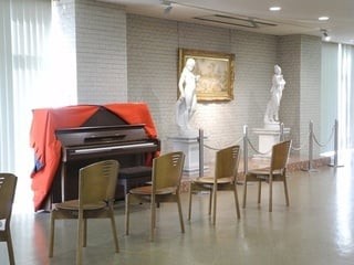 腎研究所弘前病院の外観